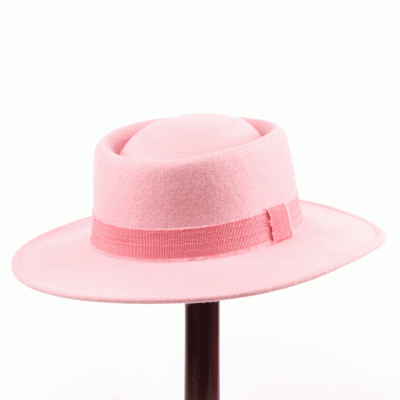 Шляпа Хайзенберга розовая